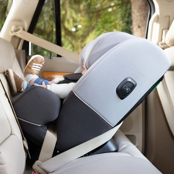 Фото - Автокрісло Graco Slimfit Silver/Brown (GC2117ABIRO000)